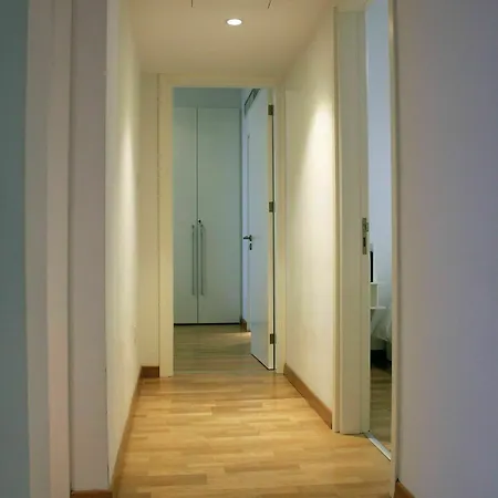 Apartment Beachfront Luxury Larnaca
